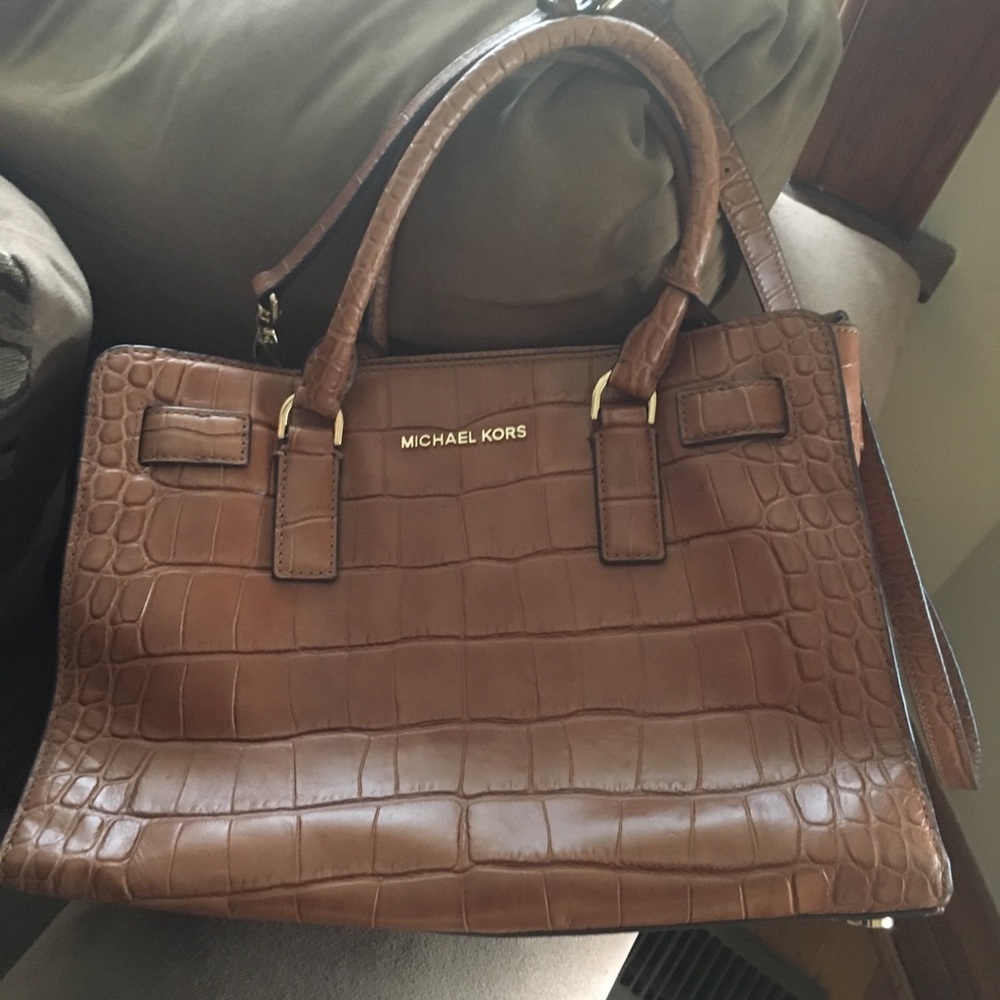 Michael Kors cross body bag